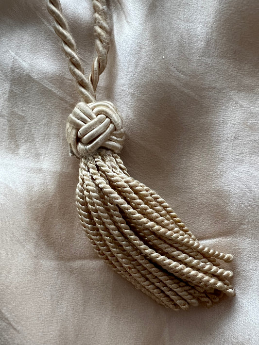 Nyckelring / Bag Charm av gardintofs