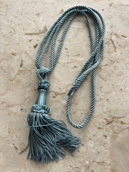 Halsband av gardintofs