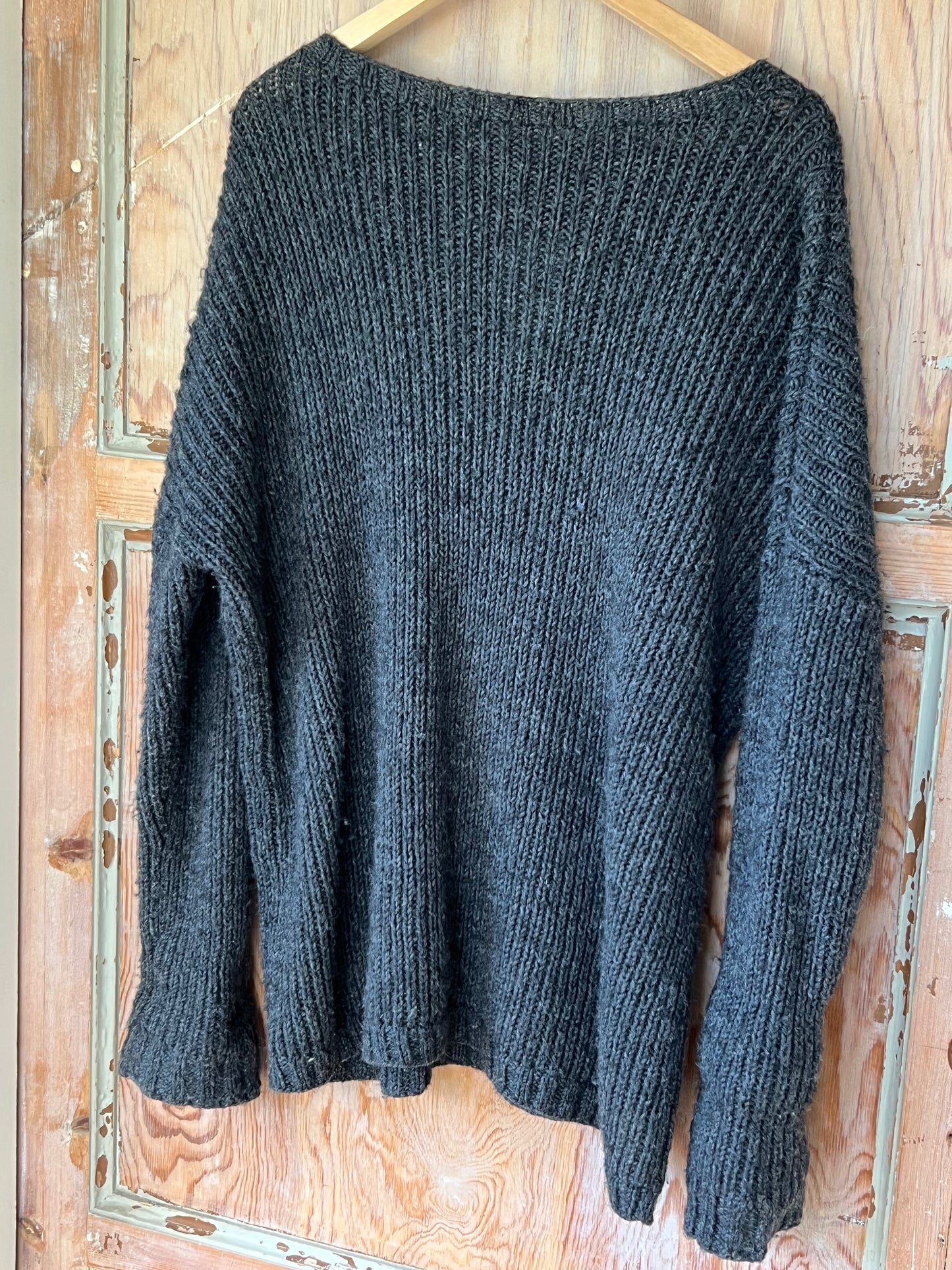 Stickad tröja (L/XL)