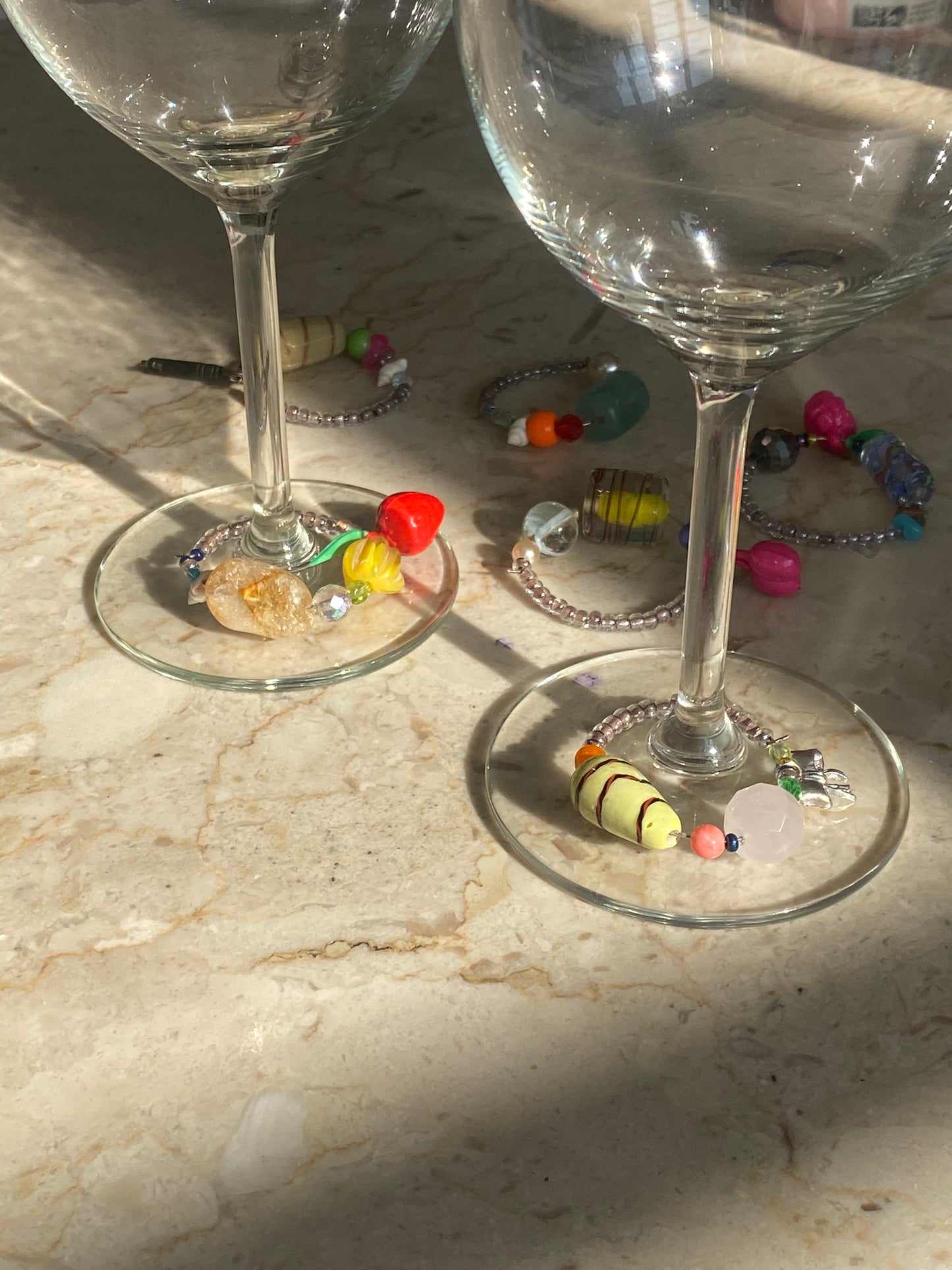 Smycken till glas på fot (6)